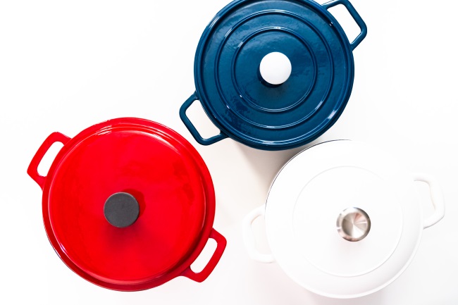 red white and blue enameled covered round dutch ovens